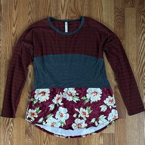 Sun n Moon Maroon and Gray Floral Long Sleeve Striped Top Size M